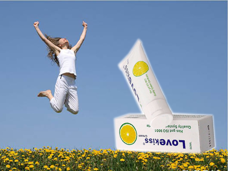 gel-boi-tron-love-kiss-huong-chanh-cao-cap-50m-7